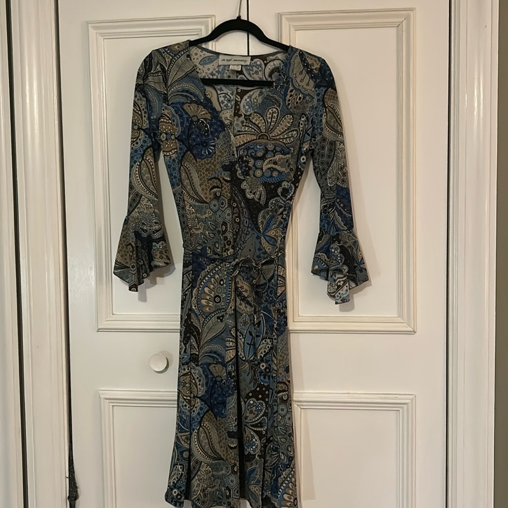 No appt necessary long sleeve dress